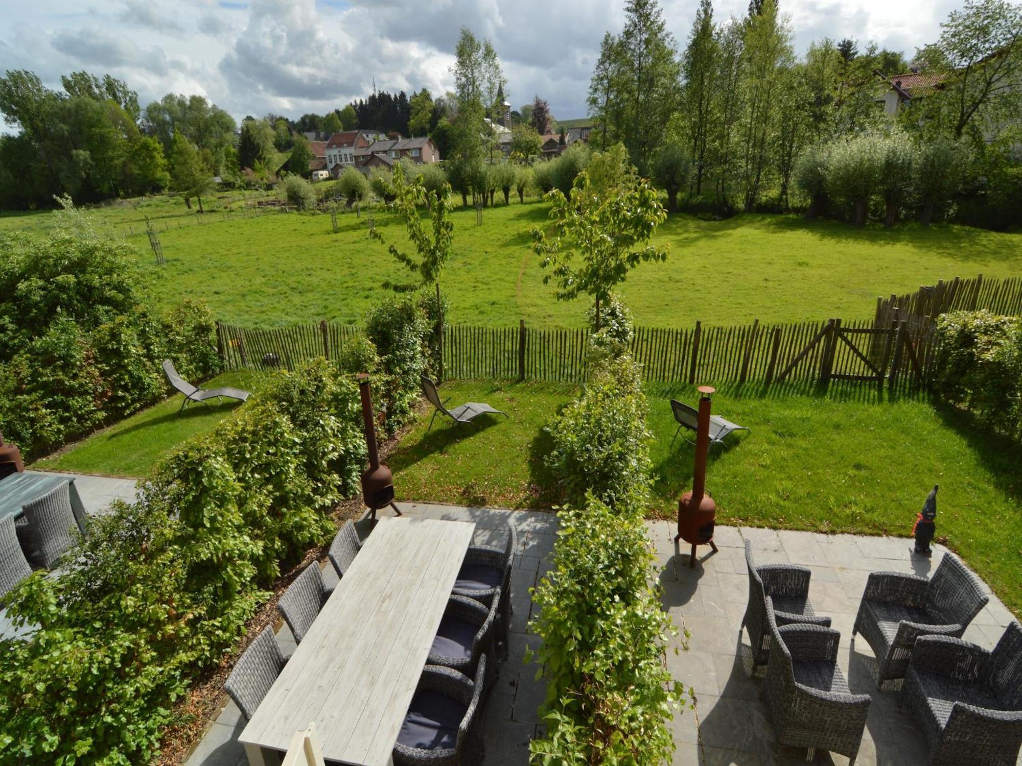 Stunning Holiday Home near Forest in Slenaken Eksteriør bilde