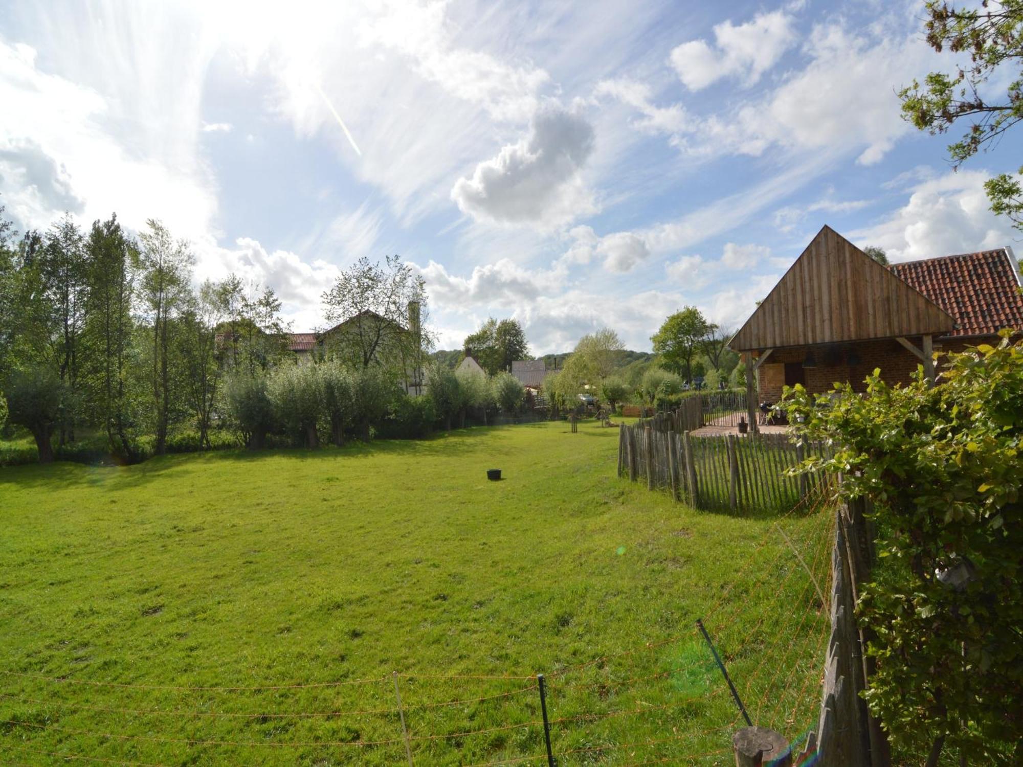 Stunning Holiday Home near Forest in Slenaken Eksteriør bilde